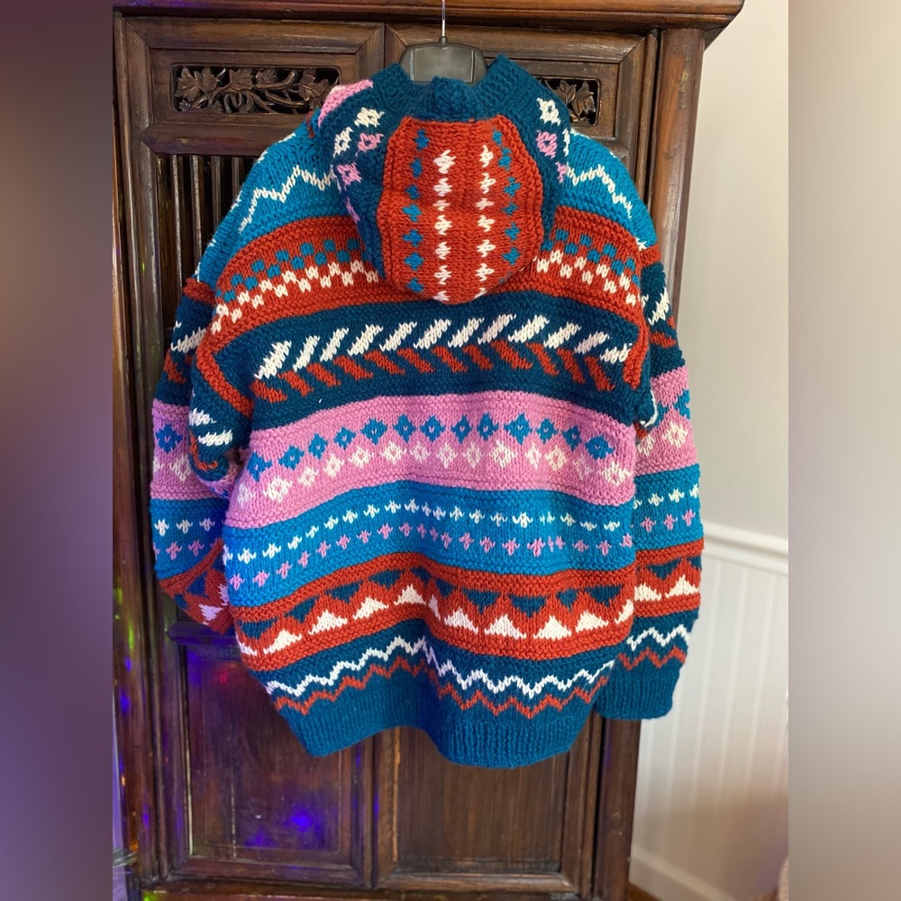 NWOT Handmade Nepal 100% Wool zip up hooded sweater– Fully Lined –  L/XL - Picture 2 of 5